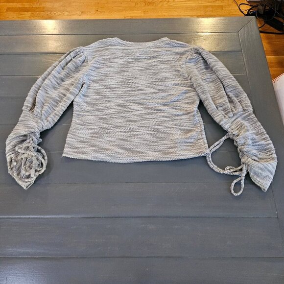 HONEY & t Gray Ruched Sleeve Blouse Women Size Medium - Picture 4 of 11